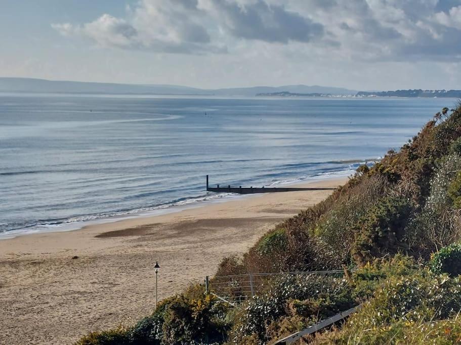 Beach House, With Bbq Lodge And Hot Tub! Bournemouth Buitenkant foto